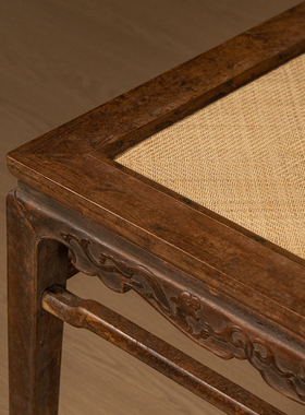 黄花梨罗锅枨马蹄腿螭龙纹大禅凳