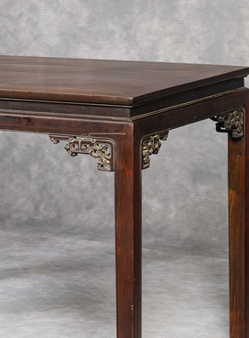 红木束腰马蹄腿夔龙纹角牙画桌