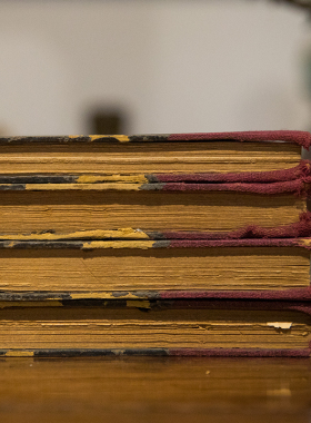 民国 中法事业银行复业暨各公使要求庚子赔款用金付给全案 十一册