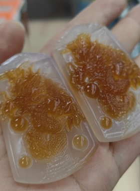 玉阅珠宝天然俏色龙牌玉石吊坠