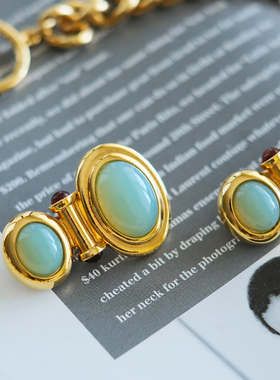 vintage Elizabeth Taylor for Avon 绿色玉石 项链 耳夹 套装