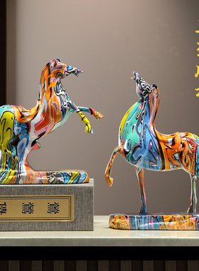 轻奢工艺品马上有钱桌面摆件