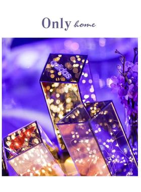 A modern, congenial glass mask with a Nordic light-luxury li