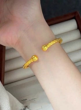 欧美跨境外贸沙金饰品新中式小众南瓜锤纹金钱开口手镯女款轻手饰