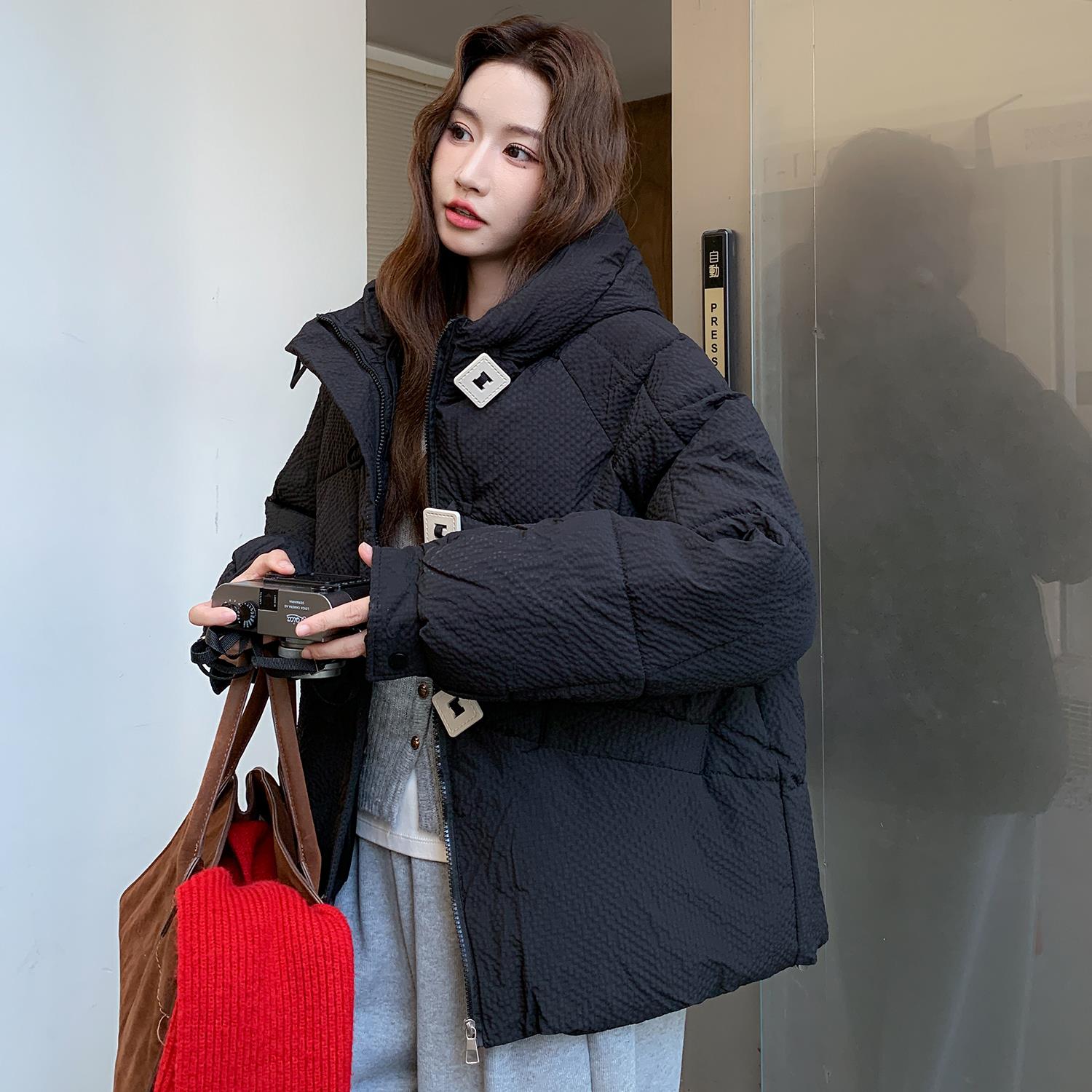 实拍花栗鼠小姐同款冰岛方糖方扣三防棉服连帽短款羽绒服女冬棉衣 - 图2