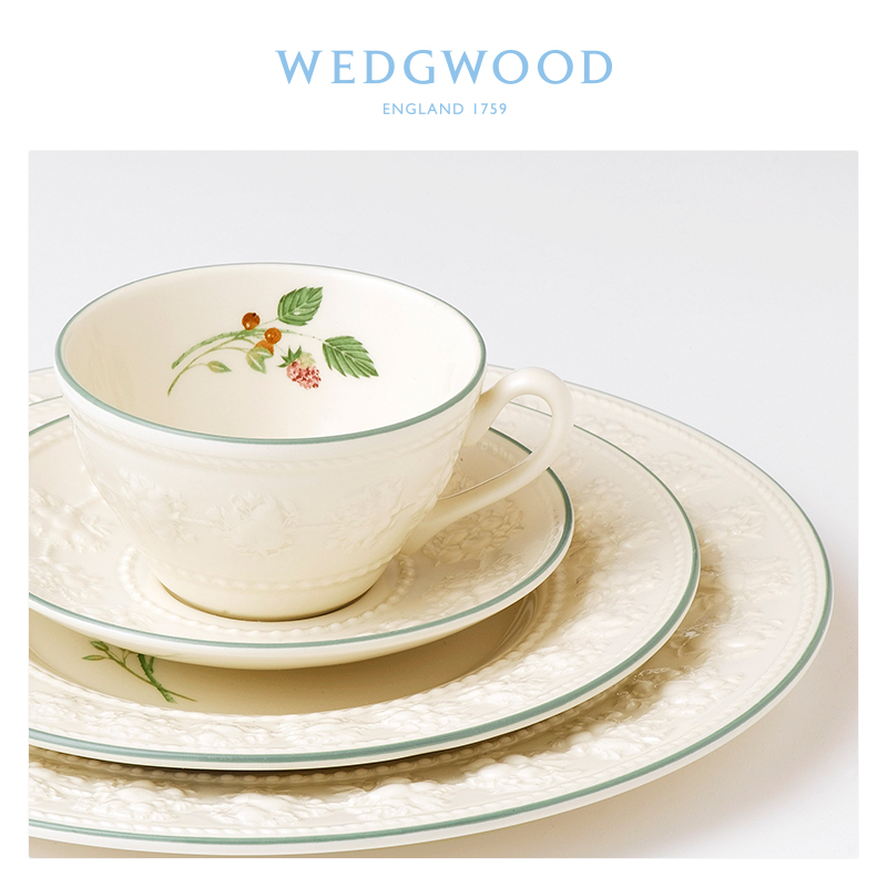 现货WEDGWOOD欢愉假日树莓餐具4件套欧式下午茶杯碟马克杯餐盘 - 图2