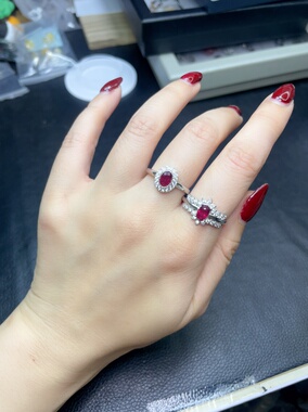 天然红宝石、祖母绿、蓝宝石戒指铜托开口圈