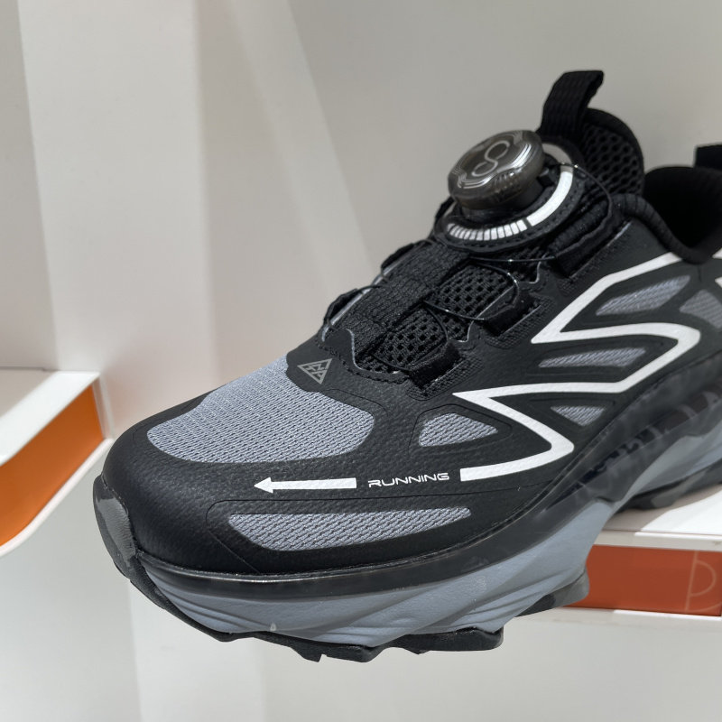 安踏儿童跑鞋2025冬季男大童防滑旋钮舒适复古跑步鞋子 312545525,淘宝优惠券,粉丝福利购,淘宝优惠卷