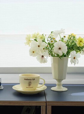 高脚杯陶瓷插花瓶乳白色花器复古奶油色高级感客厅法式摆件