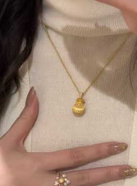 S925纯银新中式拉丝金色小福袋吊坠项链秋冬精致高颜值锁骨链