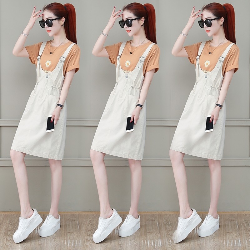 爱依服旗舰店天2020年新款潮连衣裙 尚吻蔓连衣裙