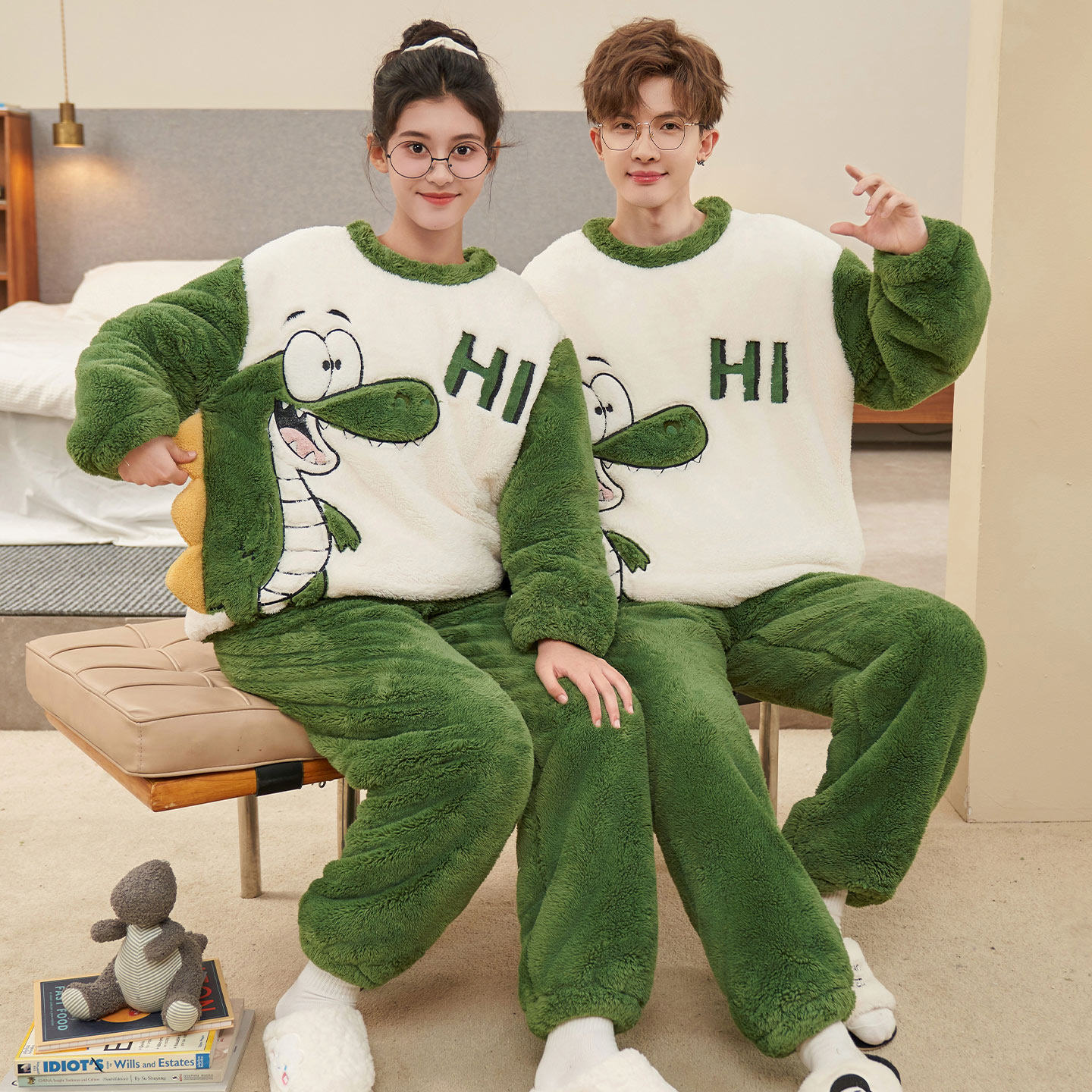 情侣睡衣秋冬季2025年新款珊瑚绒史迪仔加绒加厚款圆领家居服套装,淘宝优惠券,粉丝福利购,淘宝优惠卷
