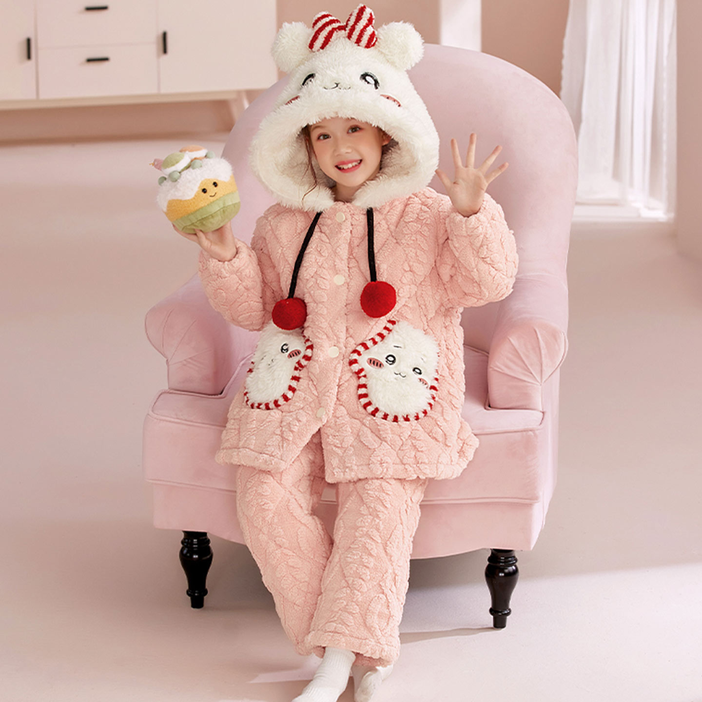 女童珊瑚绒睡衣冬季无牙仔三层夹棉加厚款睡袍儿童2025新款家居服 - 图1