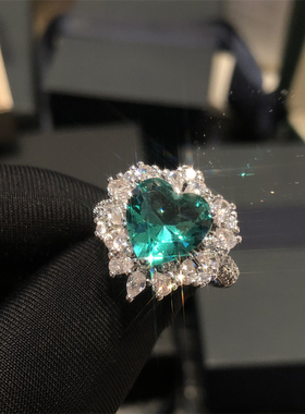 小众设计复古宝石爱心戒指