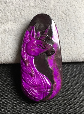 天然 南非 舒俱来 紫红色 丝绒料 独角兽 吊坠 雕刻