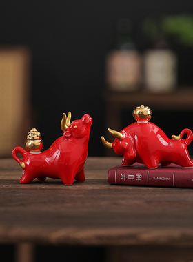 国潮红色喜庆牛转乾坤茶宠摆件
