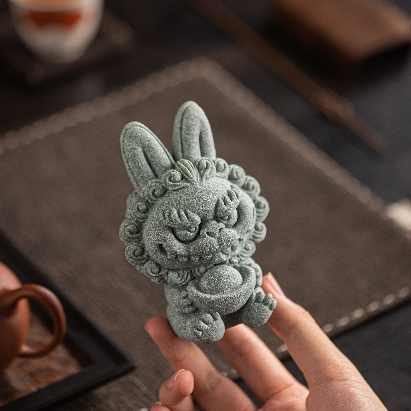 国潮兔狮爷招财进宝一对桌面摆件装饰创意小兔子茶桌书房茶台装饰 - 图3