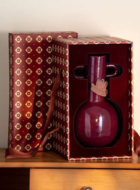 红色喜庆陶瓷花瓶新婚订婚礼物