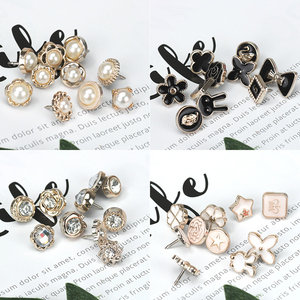 【炫彩乐】防走光免缝衣领固定扣