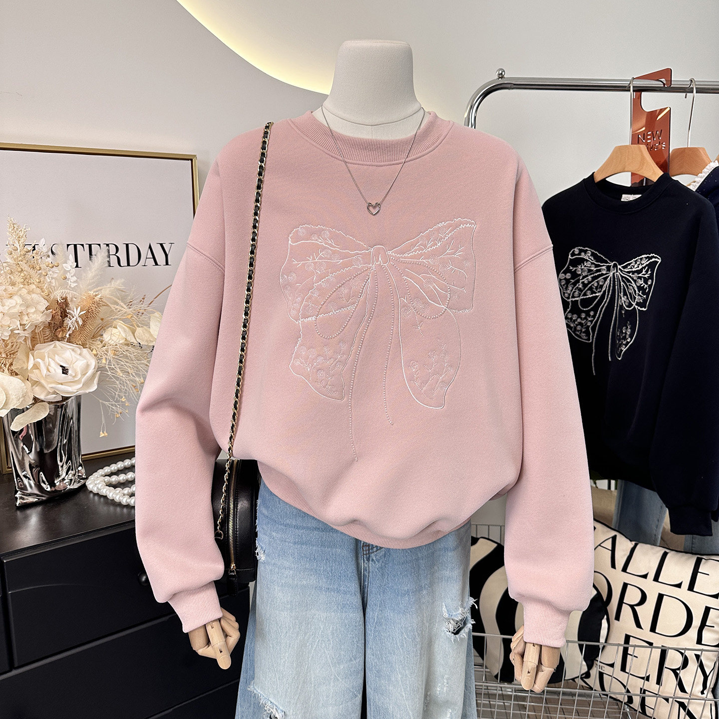 韩系刺绣蝴蝶结宽松大码加绒加厚卫衣女新款2025爆款时尚洋气短款,淘宝优惠券,粉丝福利购,淘宝优惠卷