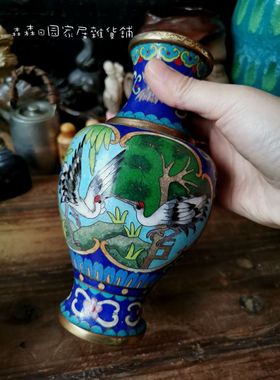 中国传统手工掐丝牡丹景泰蓝花瓶