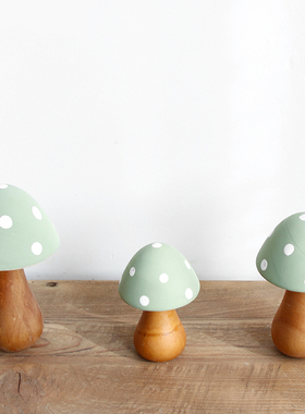 卡通森林蘑菇趣味装饰
