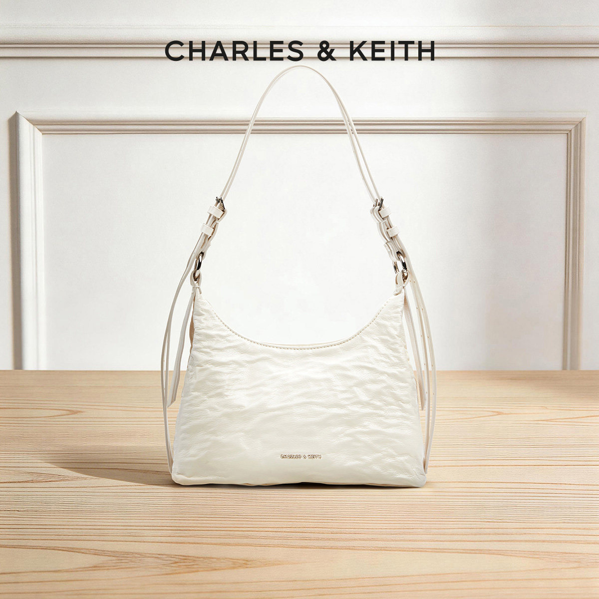 【520礼物】CHARLES&KEITH女包CK2-40271360褶皱油蜡皮腋下包
