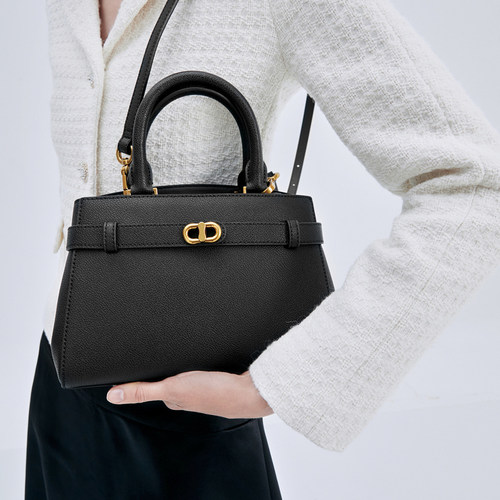 【新年礼物】CHARLES&KEITH女CK2-50160102中号金属扣带饰凯莉包 - 图1