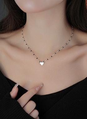 韩国ins风S925纯银项链 爱心黑色滴胶十字链女小众设计锁骨链女