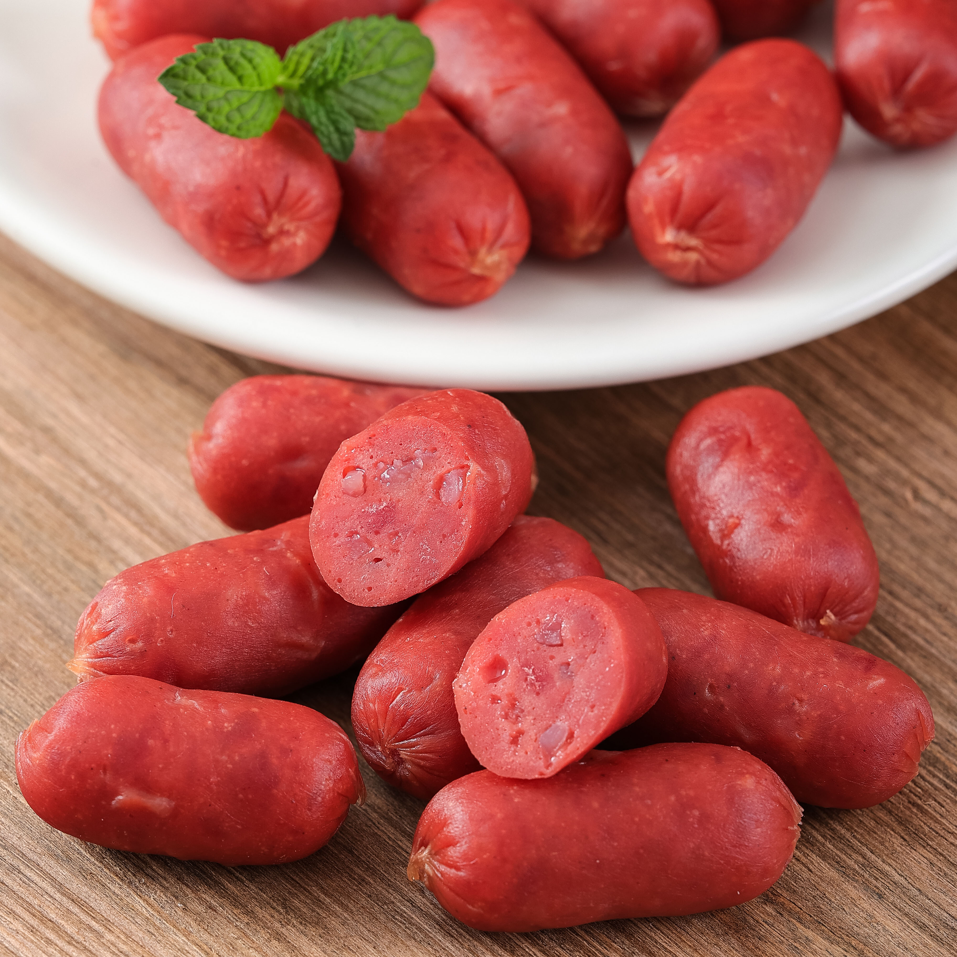 顺意黑鸭小枣肠100克 麻辣甜迷你肉枣烤肠 即食 牛肉含量高 - 图1