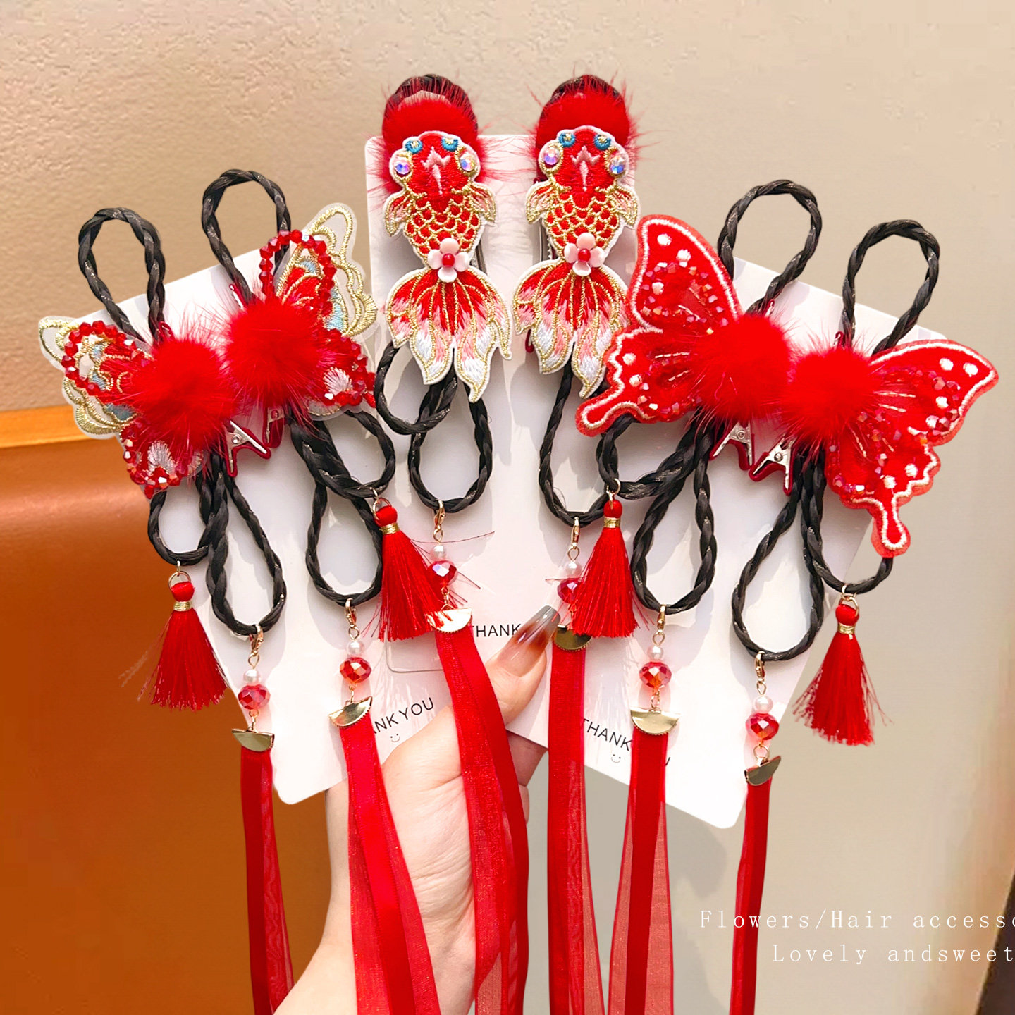 儿童新年发饰红色锦鲤蝴蝶编发发夹女孩古风汉服头饰过年喜庆发卡,淘宝优惠券,粉丝福利购,淘宝优惠卷