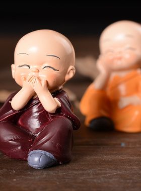 创意可爱不小和尚汽车中控台摆件网红娃娃盆景装饰礼物