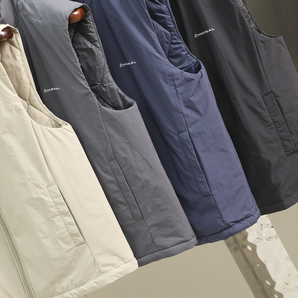 黑科技气绒马甲！绵羊毛填充！防风防泼水！男士秋冬立领保暖背心,淘宝优惠券,粉丝福利购,淘宝优惠卷