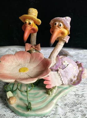 出口树脂喂鸟器，树脂材质