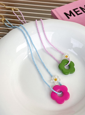 多巴胺女孩可爱亚克力撞色花朵彩色琉璃串珠项链时尚锁骨链女