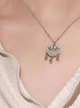 S999纯银项链和田玉平安锁女款