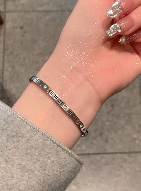 镂空罗马数字钛钢手镯日韩女生