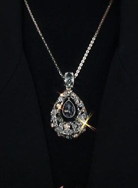 轻奢倾城水滴之恋时尚气质