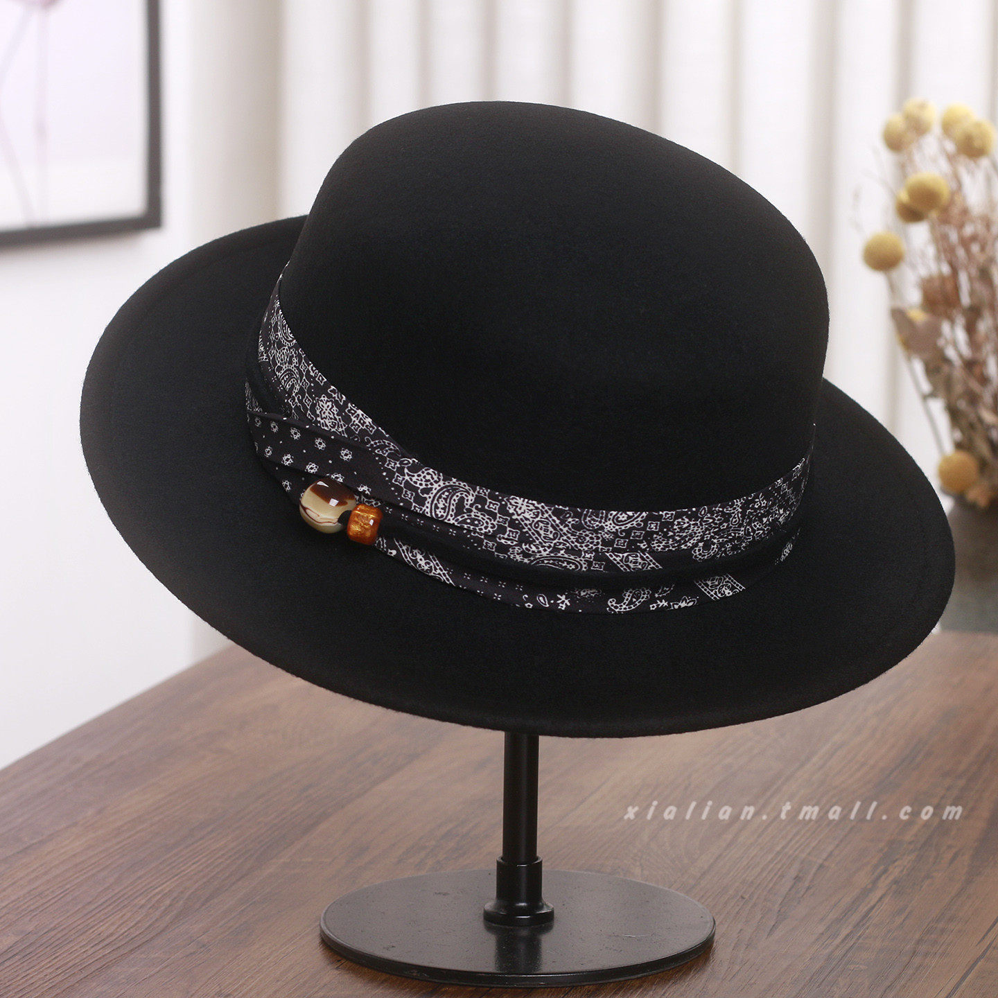 赫本风法式腰果花装饰羊毛平顶礼帽女秋冬英伦名媛复古百搭爵士帽,淘宝优惠券,粉丝福利购,淘宝优惠卷