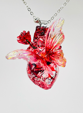 原创手工爱心蝴蝶吊坠锁骨链