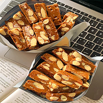 【100g】法式海盐巴旦木太妃糖[5元优惠券]-寻折猪