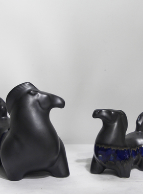 新中式创意陶瓷富贵唐马动物摆件客厅桌面酒柜玄关样板间软装饰品