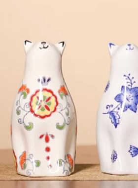 现代青花瓷陶瓷猫咪摆件办公室客厅玄关装饰品工艺品乔迁新居送礼