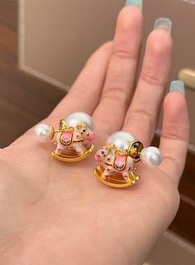 夏季甜美可爱彩色多巴胺滴油珐琅木马珍珠项链轻奢小众百搭锁骨链