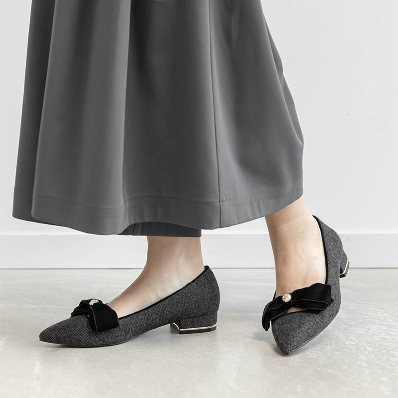 RANDA 25早秋新款天鹅绒蝴蝶结珍珠纽扣休闲平底高跟鞋 PP36008 - 图2