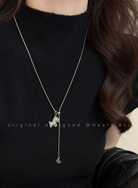 马上有钱花~银色小马长款项链女轻奢高级感毛衣链本命年好运配饰