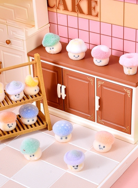 无聊了 摆几只植绒蘑菇治愈解压电脑桌面日式工位装饰迷你小摆件