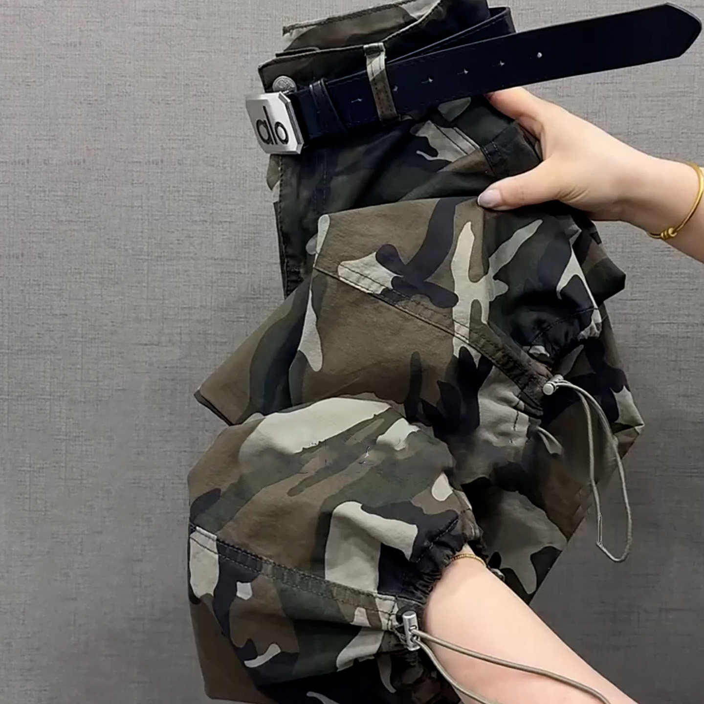 军绿色女高腰抽绳两穿束脚弯刀裤女春季宽松舒适显瘦胖妹妹裤子,淘宝优惠券,粉丝福利购,淘宝优惠卷