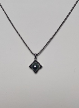 天然海水珍珠油亮孔雀绿正圆8mm+珍珠M家纯黑银吊坠套链正面无瑕