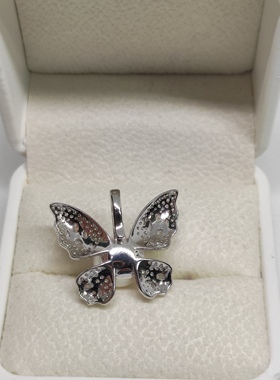 天然淡水镜面近无瑕正圆珍珠蝴蝶通体纯银万能扣吊坠节日礼物礼盒